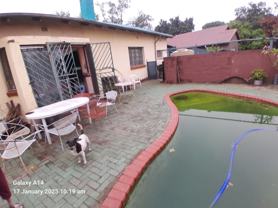 6 Bedroom Property for Sale in Bodorp North West
